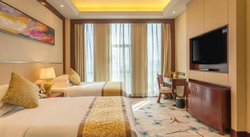 Dezhou Regal Kangbo Hotel Exterior photo