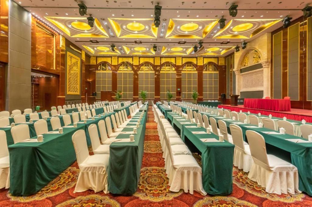 Dezhou Regal Kangbo Hotel Exterior photo